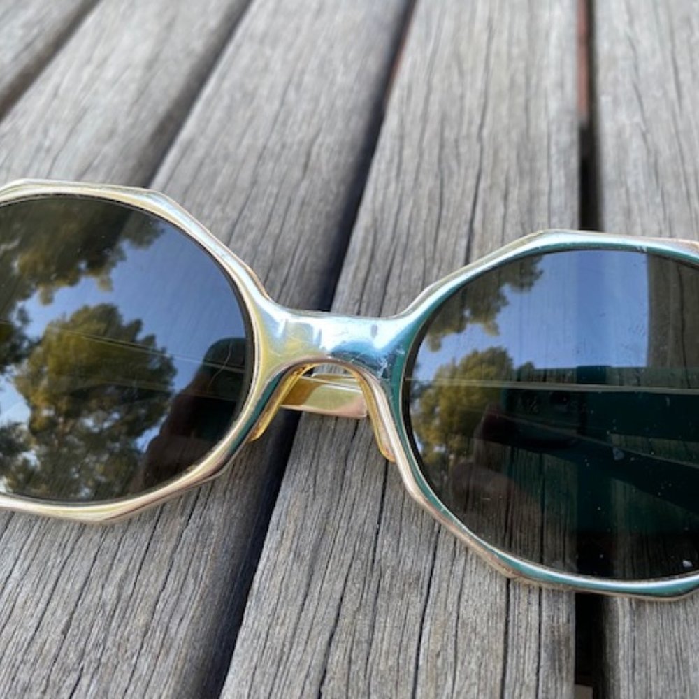 Sunglasses Gold Colored Hexagon Shape, Foremost